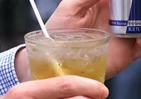 Salvador monitora risco de metanol em bebidas e orienta população