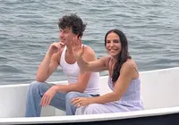 Shawn Mendes passeia de barco com Ivete Sangalo na Gamboa