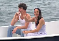 Shawn Mendes vai ao Barradão? Saiba para qual time o cantor torce imagem