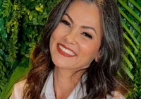 Suzana Alves surge como tiazinha após 20 anos