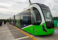 Trem sem trilhos promete transformar o transporte público da cidade