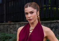 Três Graças: saiba quando o marido de Arminda volta a trama imagem