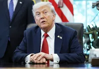 Trump comemora aniversário com evento do UFC na Casa Branca imagem
