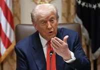 Trump relembra conversa com Lula na ONU ao lado de Milei imagem