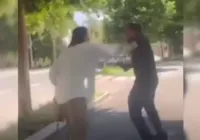 Vídeo: entregador é agredido por servidora do Tribunal de Justiça