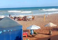 Vídeo: jovem desaparece após entrar na praia de Armação