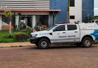 Violência em família: homem esfaqueia esposa, cunhados e amiga
