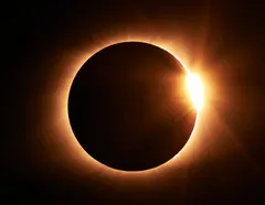 Dia se tornará noite: eclipse solar mais longo do século já tem data - Imagem