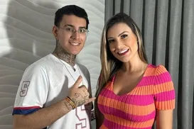 Andressa Urach agride filho ao desconfiar da sexualidade do rapaz - Imagem