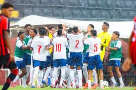 Bahia larga na frente do Vitória em duas decisões na base - Imagem