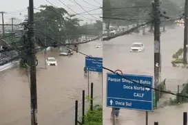 Caos: chuva forte deixa Lauro de Freitas paralisada e carros submersos - Imagem
