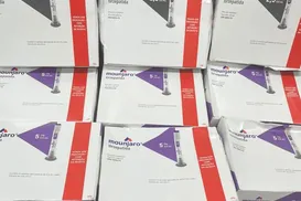 Em família: filho roubava canetas emagrecedoras e mãe vendia em Salvador - Imagem