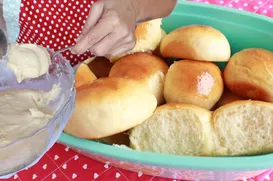 Esse pão de colher é tão fácil que até preguiçoso faz - Imagem