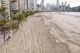 Famoso destino turístico que virou hit vai peneirar areia da praia - Imagem