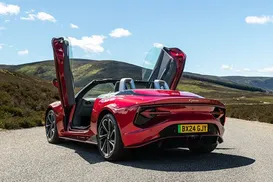 O carro de luxo inglês que a MG Motor traz para o Brasil; saiba preço - Imagem