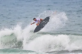 Praia do Forte recebe etapas do principal circuito de surfe da Bahia - Imagem