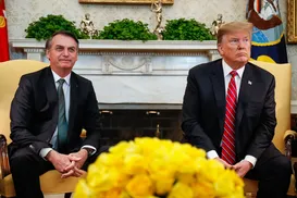Trump surpreende ao descobrir prisão de Bolsonaro - Imagem