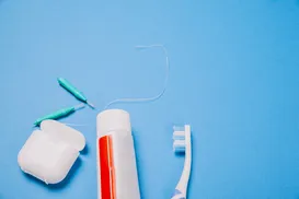 Você sabe usar o fio dental do jeito certo? 4 erros e como evitá-los - Imagem