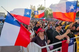 Voto obrigatório tem alta participação e define favoritos no Chile - Imagem