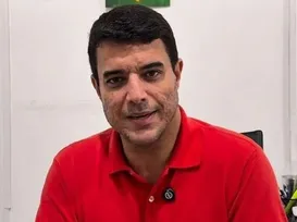 Prefeito reduz salários e suspende gratificações para enfrentar crise - Imagem