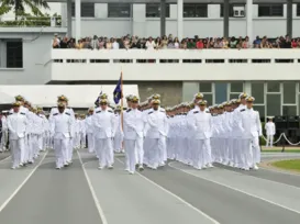 Salários de R$ 9 mil! Marinha do Brasil abre concurso para todo o país - Imagem