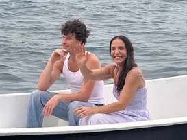 Shawn Mendes passeia de barco com Ivete Sangalo na Gamboa - Imagem