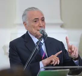 De volta ao jogo, Temer é desejado por sigla para disputar Presidência - Imagem