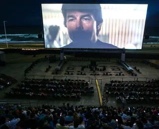 Ação a céu aberto: como é ver Missão Impossível no cinema gigante?