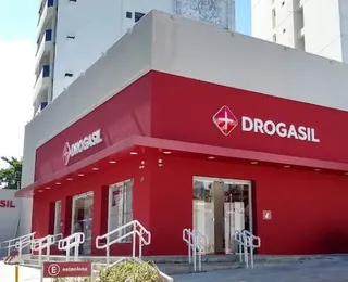 Assalto em farmácia de Salvador termina em troca de tiros e prisões