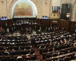 Assembleia Legislativa abre concurso com salários de até R$ 44 mil