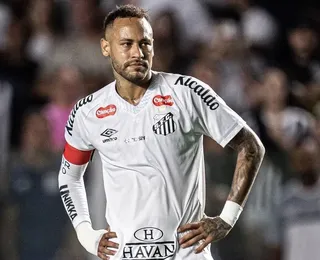 Atacante do Santos perde gol em derrota para o Vitória e Neymar reage