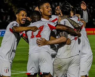 Atacante ex-Bahia e Vitória está próximo de se tornar maior artilheiro da história da Série B