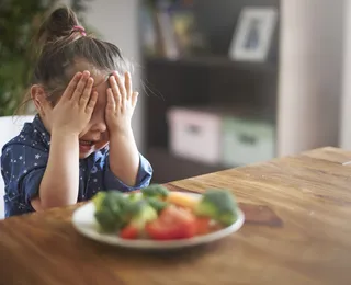 Autismo e seletividade alimentar: o que os pais precisam saber