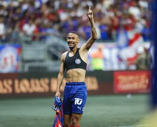 Autor de golaço, Ademir celebra retorno aos gramados: "Alegria"