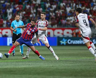 Bahia vence e impede liderança do Flamengo em noite histórica na Fonte