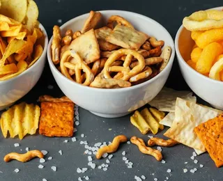 Biscoito de cerveja crocante: pronto em minutos e poucos ingredientes