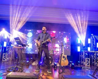 Cantor sertanejo morre após ser baleado em briga