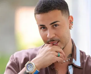 Carlinhos Maia é vaiado e dispara em show de Claudia Leitte: "Bichas malucas"