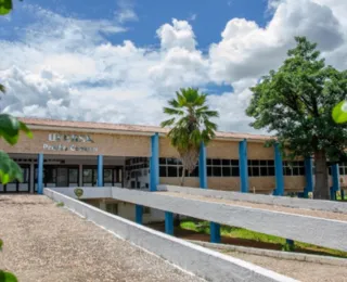 Concurso para professor tem salário que pode pagar até R$ 28 mil