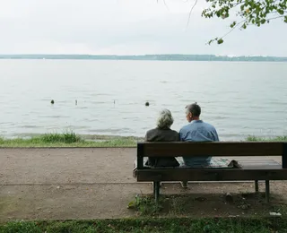 Descubra os países onde viver mais de 100 anos é comum