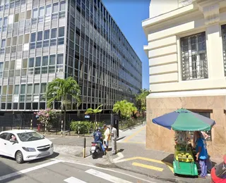 Disparo de arma atinge fórum em Salvador e uma pessoa fica ferida