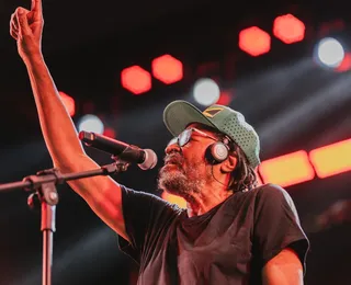 Edson Gomes faz história em festival e reúne milhares de fãs