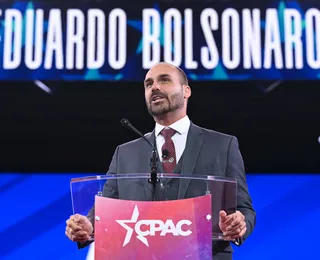 Eduardo Bolsonaro se livra de prisão após decisão da PGR