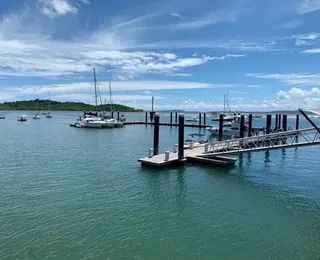 Empresa instala portão e exige taxa de acesso à Marina de Itaparica