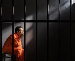 Escândalo no presídio: agente é condenada por sexo com presos