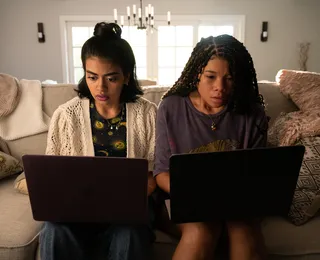 Esse filme da Netflix vai virar sua cabeça com tantas reviravoltas