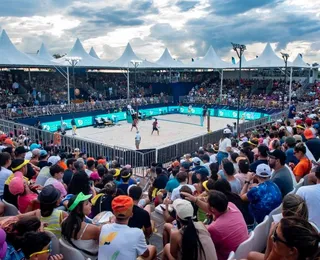 Estrutura desaba em torneio de beach tennis e deixa seis feridos