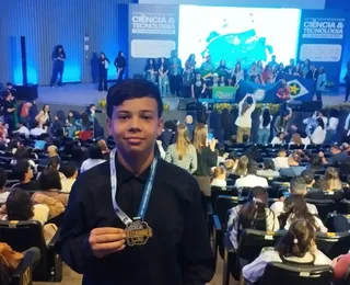 Estudante baiano recebe prêmio da NASA