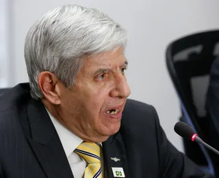 Generais veem erro grave de Augusto Heleno no governo Bolsonaro