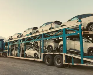 Gigante chinesa atinge marca histórica de 100 mil carros vendidos